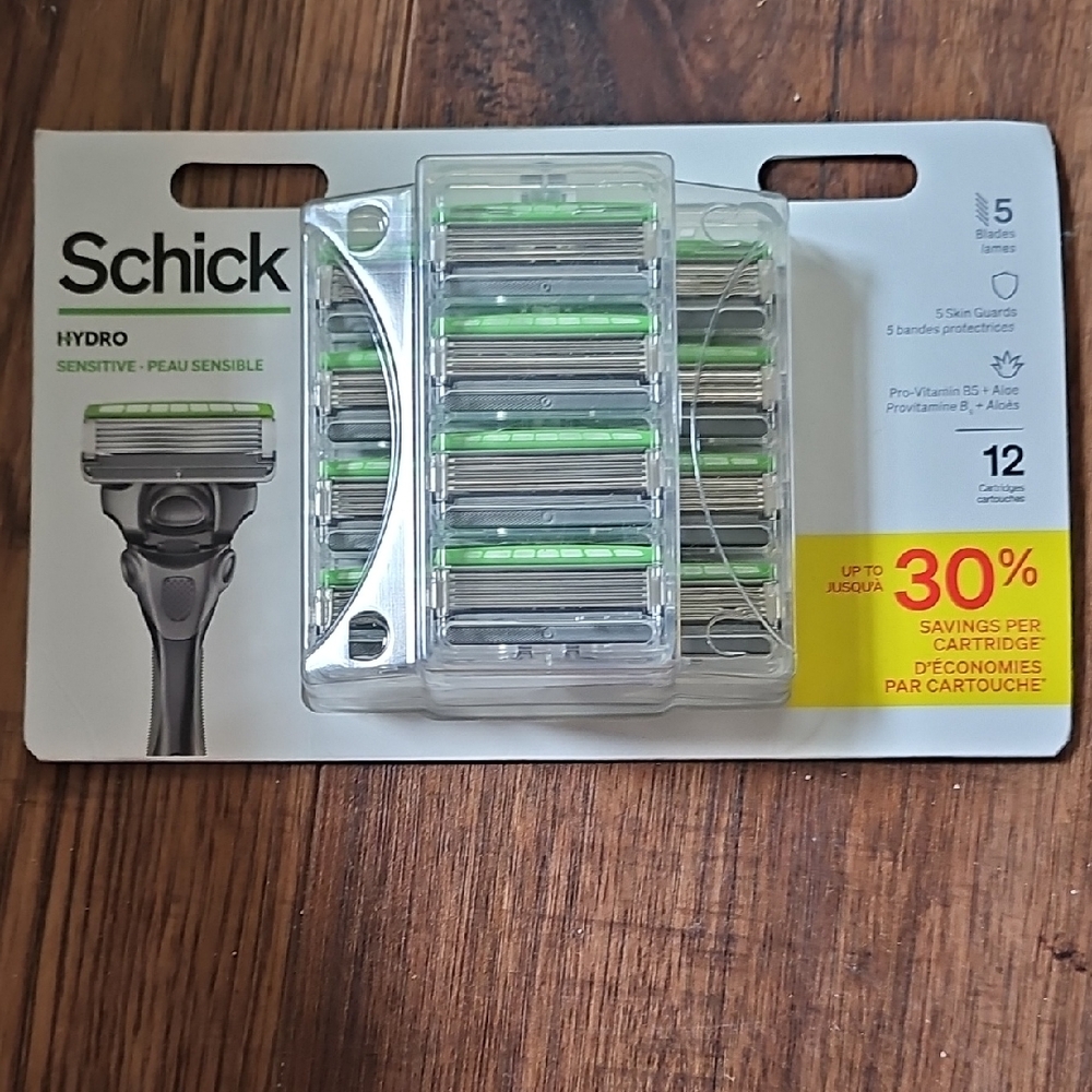 Schick Hydro Sensitive Replacement Razor Cartridges - Green and Silver (12 Pack)